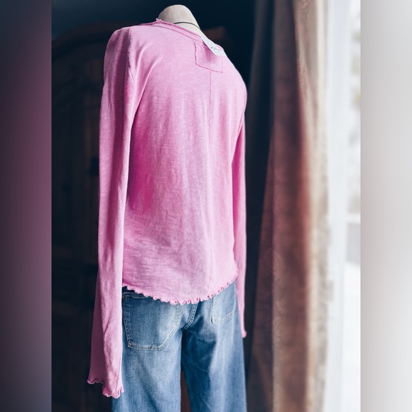 We The Free Long Sleeve Baby Tee | XL NWT Matte Bubble Gum Pink - Picture 7 of 9